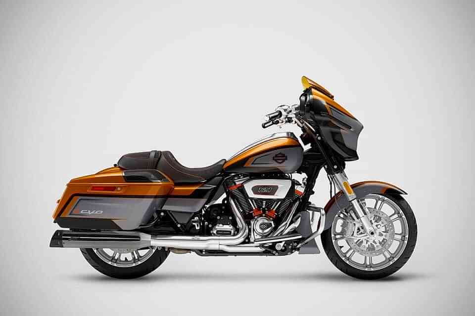 CVO STREET GLIDE EGZOZ | SLIP-ONS (25-26)
